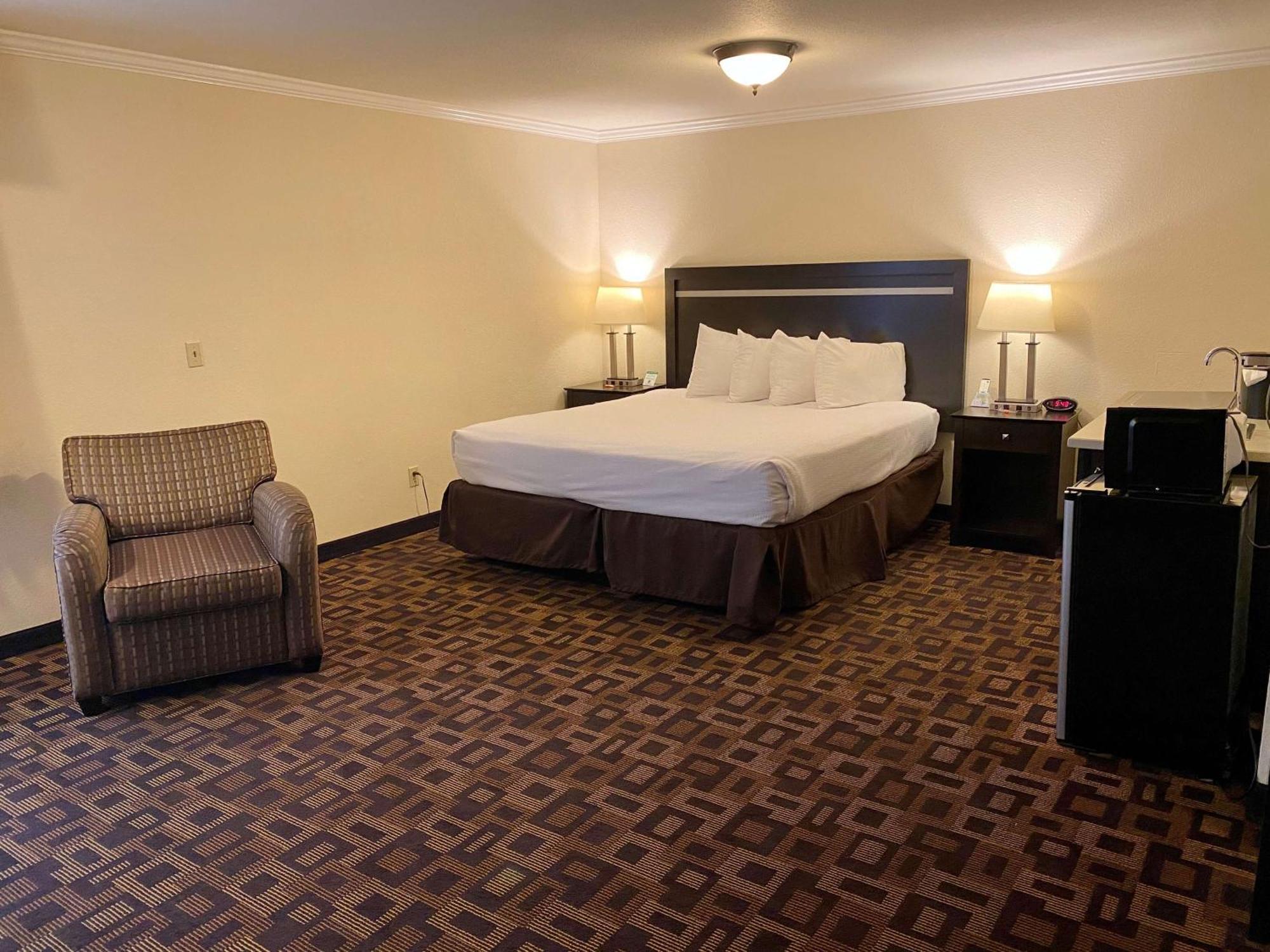 Best Western Plus Inn Of Hayward Eksteriør bilde